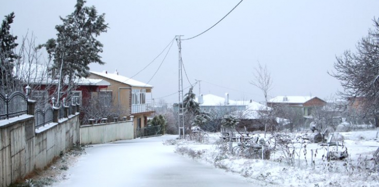 Silivri'de kar yağışı başladı