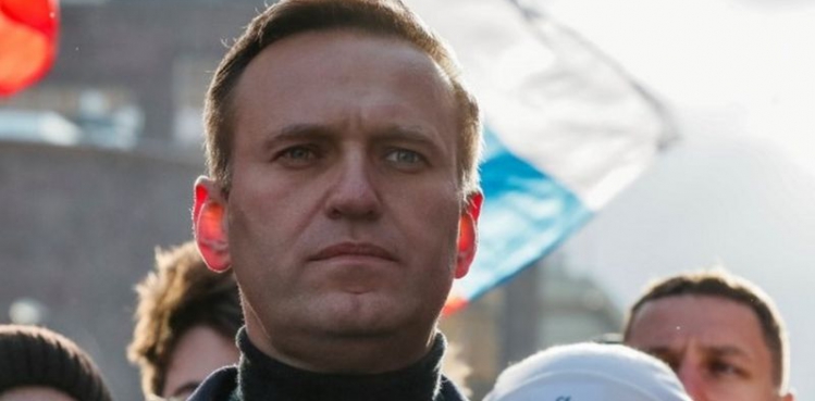 Rus muhalif lider Navalni'yi çayla zehirlediler!