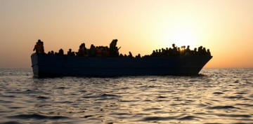 Akdeniz'de sığınmacı botu battı: 34 ölü