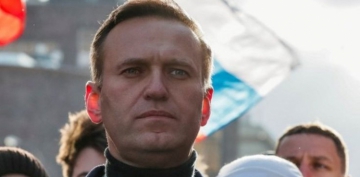 Der Spiegel: Navalni konuşmaya başladı