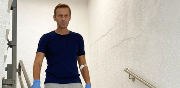 Rus muhalif siyasetçi Navalni taburcu edildi