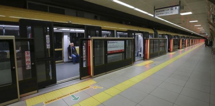 İstanbul'da metroda arıza