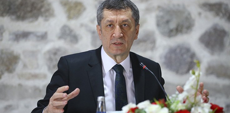 Bakan Selçuk: İllere göre okul açmaya hazırız