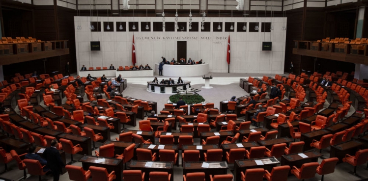 Meclis Başkanlığı'na 5 aday