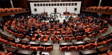 Çoklu baro teklifi Adalet Komisyonu'nda kabul edildi