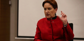 Canlı yayında özür diledi!