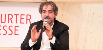 Deniz Yücel'e 2 yıl 9 ay hapis cezası