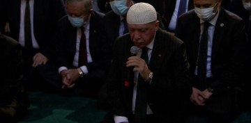 Erdoğan Ayasofya'da Kuran okudu