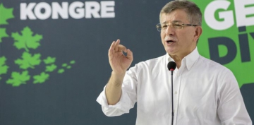 Ahmet Davutoğlu'ndan 