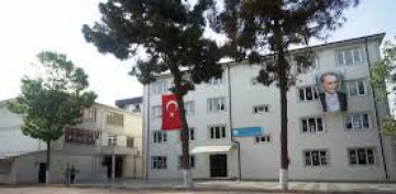 Öğretmen korona oldu, 24 öğrenci karantinada