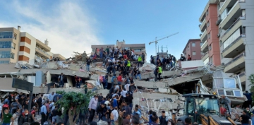 İzmir depreminde can kaybı 79'a yükseldi