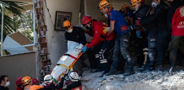 İzmir'deki depremde can kaybı 114'e yükseldi