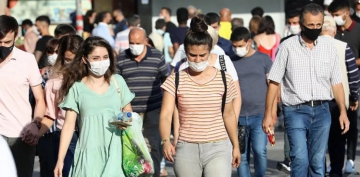Türkiye'de koronavirüs nedeniyle 77 kişi daha hayatını kaybetti