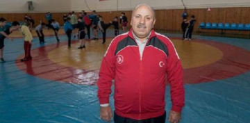 Milli güreşçi Reşit Karabacak Covid-19'dan hayatını kaybetti