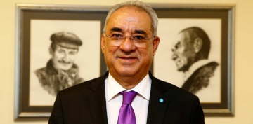Önder Aksakal'dan Bülent Arınç yorumu!