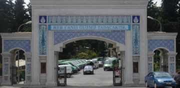 İBB'de farklı inançlara hizmet edecek 50 din görevlisi işe başladı