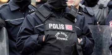 Kızına davul zurnalı nişan yapan polis açığa alındı