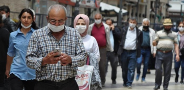 Türkiye'de koronavirüsten 193 kişi hayatın kaybetti