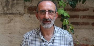 Tacizle suçlanan yazar intihar etti