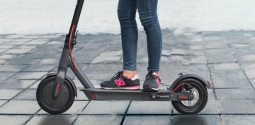 E-scooter’a iki kişi binen ceza ödeyecek