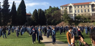 Boğaziçi Üniversitesi'nde akademisyenlerden bir protesto daha
