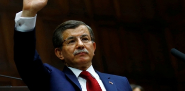 Davutoğlu partisinin kuruluş başvurusunu yaptı