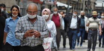 Üç farklı ilde yeni koronavirüs kısıtlamaları