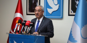 Aksakal'dan Papa'nın Irak ziyaretine tepki