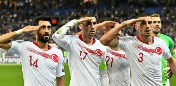 UEFA asker selamı nedeniyle soruşturma başlattı