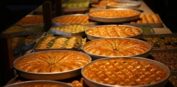 Fıstıklı baklava üretimine ara veriliyor
