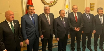 AKP’den Anayasa değişikliği için Meclis’teki partilere ziyaret