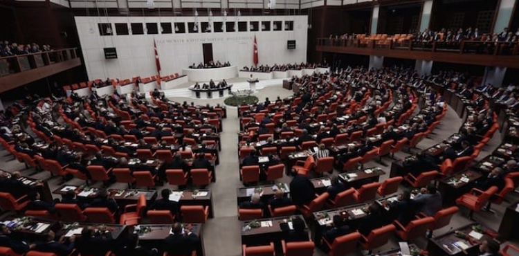 Vekillerin anne babasına ücretsiz sağlık hizmeti