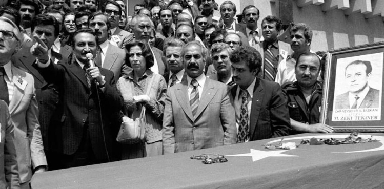 Tabutuna bile kurşun sıkmışlardı! Zeki Tekiner'in ailesinden CHP'ye sert tepki!