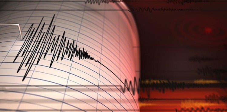 Ege’de korkutan deprem