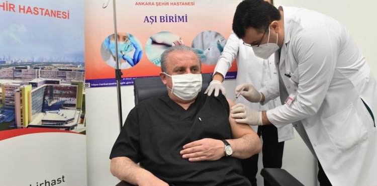 Mustafa Şentop: Milletvekilleri aşılanması gerekenler arasında olmalı
