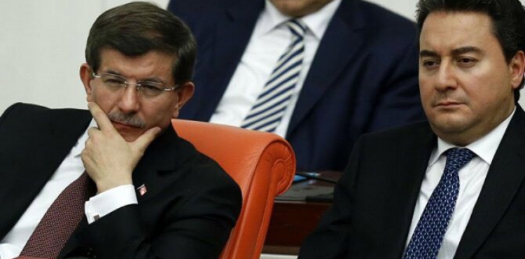 Cem Uzan'dan Davutoğlu ve Babacan'a: Yabancı ajanlarla imzaladığınız belge elimde