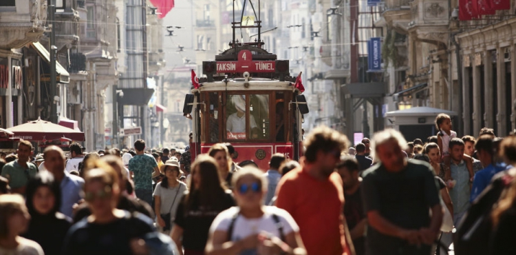 Türkiye'nin en güvenilir 10 kurumu belli oldu