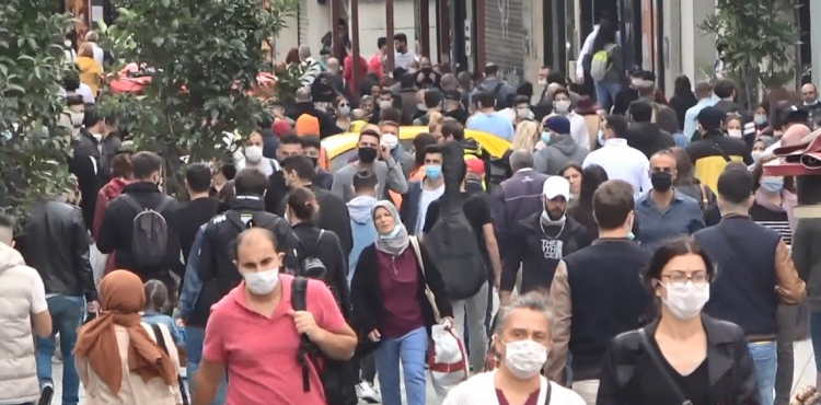 'Hedeflenen grup aşılanırsa 29 Ekim'de rahatlarız'
