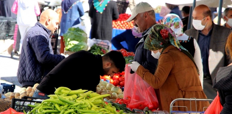 Oxfam: Bu yıl aşırı yoksul sayısı 263 milyon artabilir