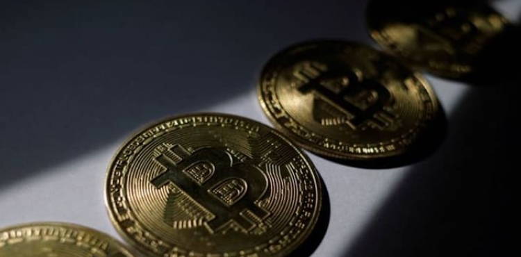 Bitcoin üç buçuk ayın dibinde