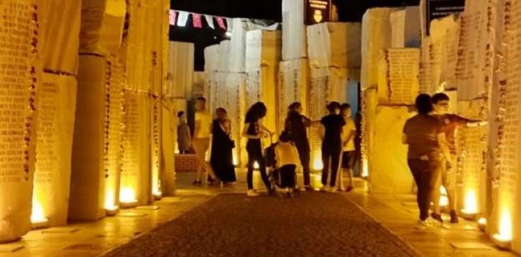 17 Ağustos Depremi'nin 23. yıl dönümünde, hayatını kaybeden binlerce kişi anılıyor