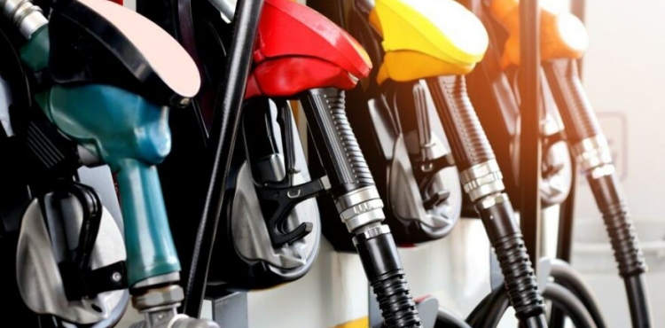 Benzin ve motorine zam bekleniyor